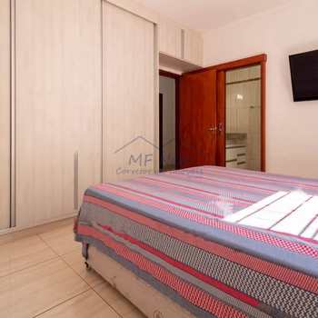 Casa em Pirassununga, bairro Jardim Veneza