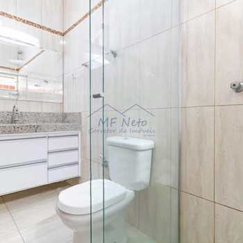 Casa em Pirassununga, bairro Jardim Veneza