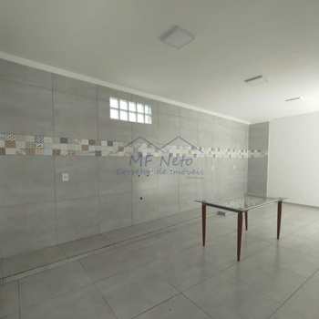 Casa em Pirassununga, bairro Vila Nova