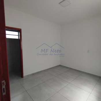 Casa em Pirassununga, bairro Vila Nova
