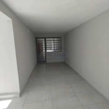 Casa em Pirassununga, bairro Vila Nova