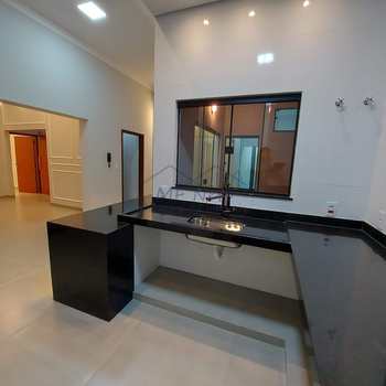 Casa em Pirassununga, bairro Vila Braz