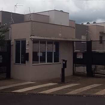 Apartamento em Pirassununga, bairro Residencial Ville Liberta