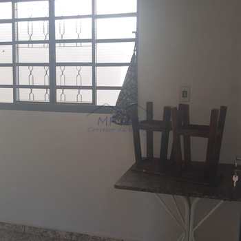 Casa Comercial em Pirassununga, bairro Jardim Eldorado