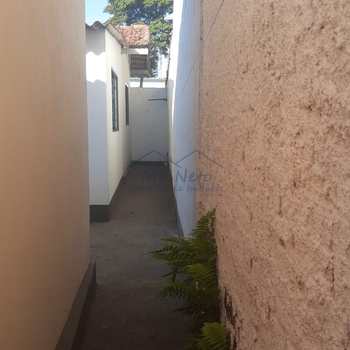 Casa Comercial em Pirassununga, bairro Jardim Eldorado