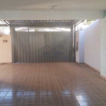 Casa Comercial em Pirassununga, bairro Jardim Eldorado