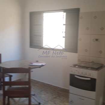 Casa Comercial em Pirassununga, bairro Jardim Eldorado