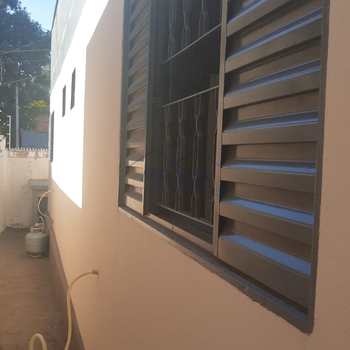 Casa Comercial em Pirassununga, bairro Jardim Eldorado