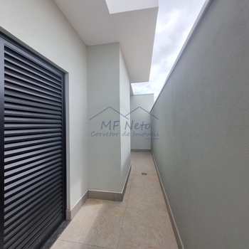 Casa em Pirassununga, bairro Residencial Bouganville Sabiá