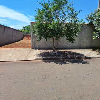 Terreno em Pirassununga, bairro Jardim Kanebo