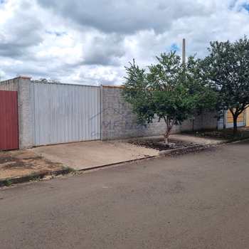 Terreno em Pirassununga, bairro Jardim Kanebo