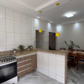 Casa em Pirassununga, bairro Parque dos Eucaliptos