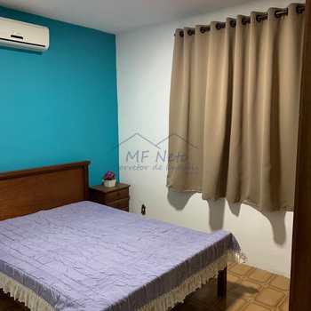 Apartamento em Guarujá, bairro Vila Maia