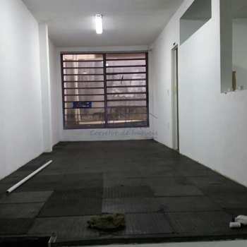 Prédio Comercial em Pirassununga, bairro Centro