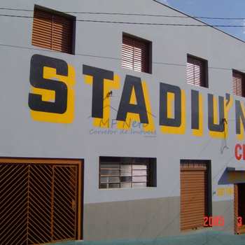 Prédio Comercial em Pirassununga, bairro Centro