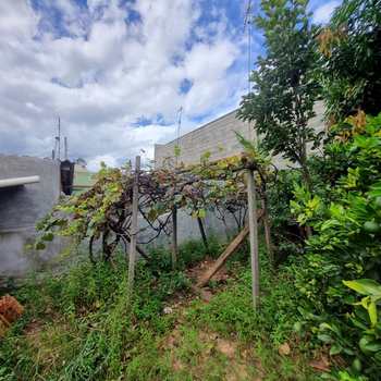 Casa em Pirassununga, bairro Vila Pinheiro