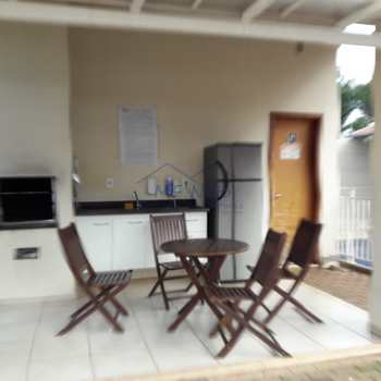 Apartamento em Pirassununga, bairro Centro