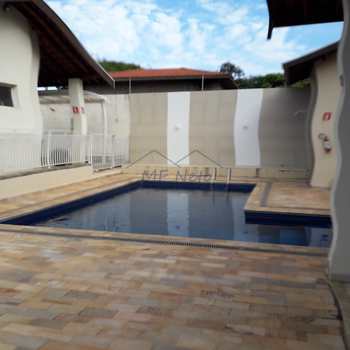 Apartamento em Pirassununga, bairro Centro