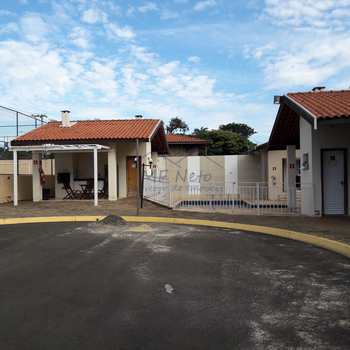 Apartamento em Pirassununga, bairro Centro