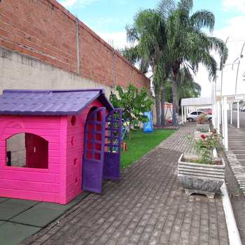 Apartamento em Pirassununga, bairro Centro