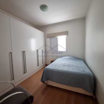 Apartamento em Pirassununga, bairro Centro