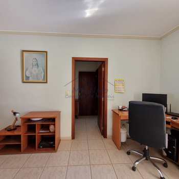 Casa em Pirassununga, bairro Cidade Jardim