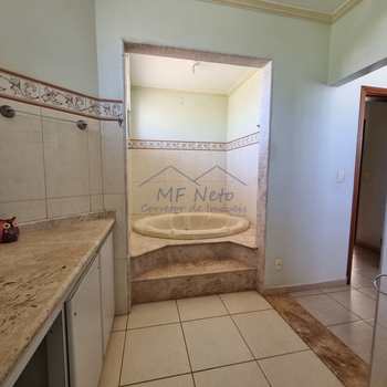 Casa em Pirassununga, bairro Cidade Jardim