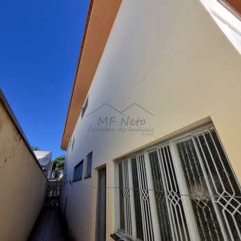 Casa em Pirassununga, bairro Cidade Jardim