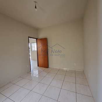 Casa em Pirassununga, bairro Jardim Morumbi