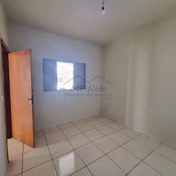Casa em Pirassununga, bairro Jardim Morumbi