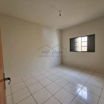 Casa em Pirassununga, bairro Jardim Morumbi