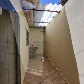 Casa em Pirassununga, bairro Jardim Morumbi