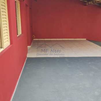 Casa em Pirassununga, bairro Jardim Elite