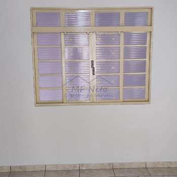Casa em Pirassununga, bairro Jardim Elite