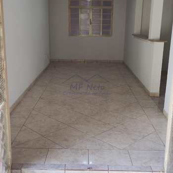 Casa em Pirassununga, bairro Jardim Elite
