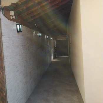 Casa em Pirassununga, bairro Residencial Ilha do Sol