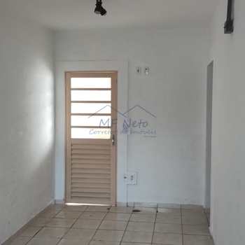 Casa em Pirassununga, bairro Parque Clayton Malaman