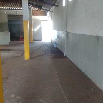 Armazém ou Barracão em Pirassununga, bairro Vila Guilhermina