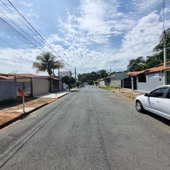 Casa em Pirassununga, bairro Jardim Europa
