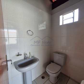 Casa em Pirassununga, bairro Jardim Europa