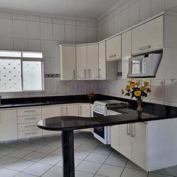 Casa em Pirassununga, bairro Jardim Europa