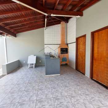Casa em Pirassununga, bairro Jardim Europa
