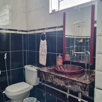 Casa em Pirassununga, bairro Jardim Europa