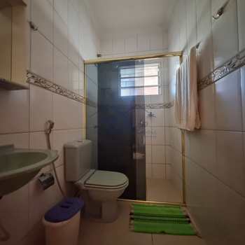 Casa em Pirassununga, bairro Jardim Carlos Gomes