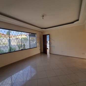 Casa em Pirassununga, bairro Jardim Carlos Gomes
