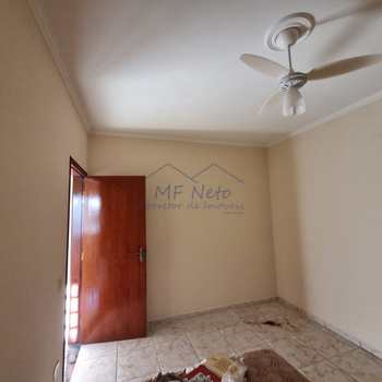 Casa em Pirassununga, bairro Jardim Carlos Gomes