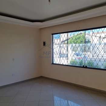 Casa em Pirassununga, bairro Jardim Carlos Gomes