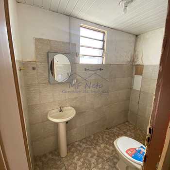 Casa em Pirassununga, bairro Vila Santa Terezinha