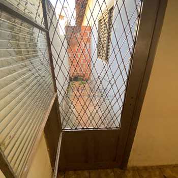 Casa em Pirassununga, bairro Vila Santa Terezinha