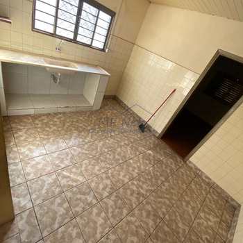 Casa em Pirassununga, bairro Vila Santa Terezinha